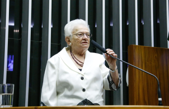 Nota de solidariedade à deputada Luíza Erundina, vítima da violência política da extrema direita