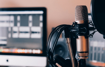 Rádio: operação de frequência comunitária por Jovem Pan News é retrocesso