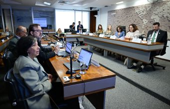 CCS debate problemas da Lei do multimídia e defende regulamentação com debate público