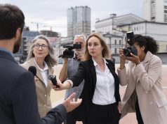 FENAJ: mulheres são metade dos empregos formais no Jornalismo, mas desigualdade salarial persiste